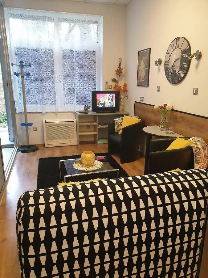 Apartamento Studio Two Roses Split