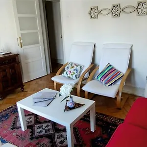 charming-family-apartment-lisbon.hotels-lisbon-portugal.com/